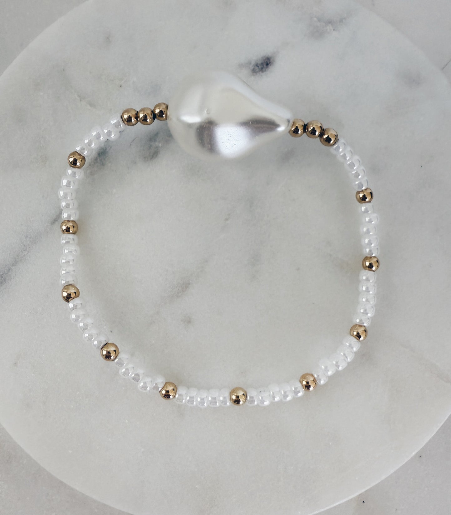 Dainty 14k Gold Filled & Baroque Pearl Bracelet