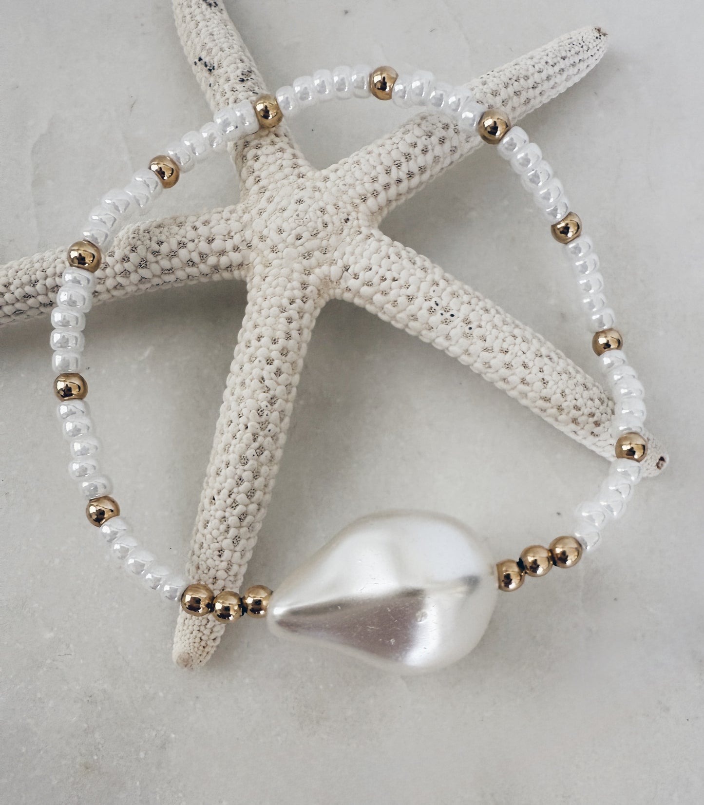 Dainty 14k Gold Filled & Baroque Pearl Bracelet