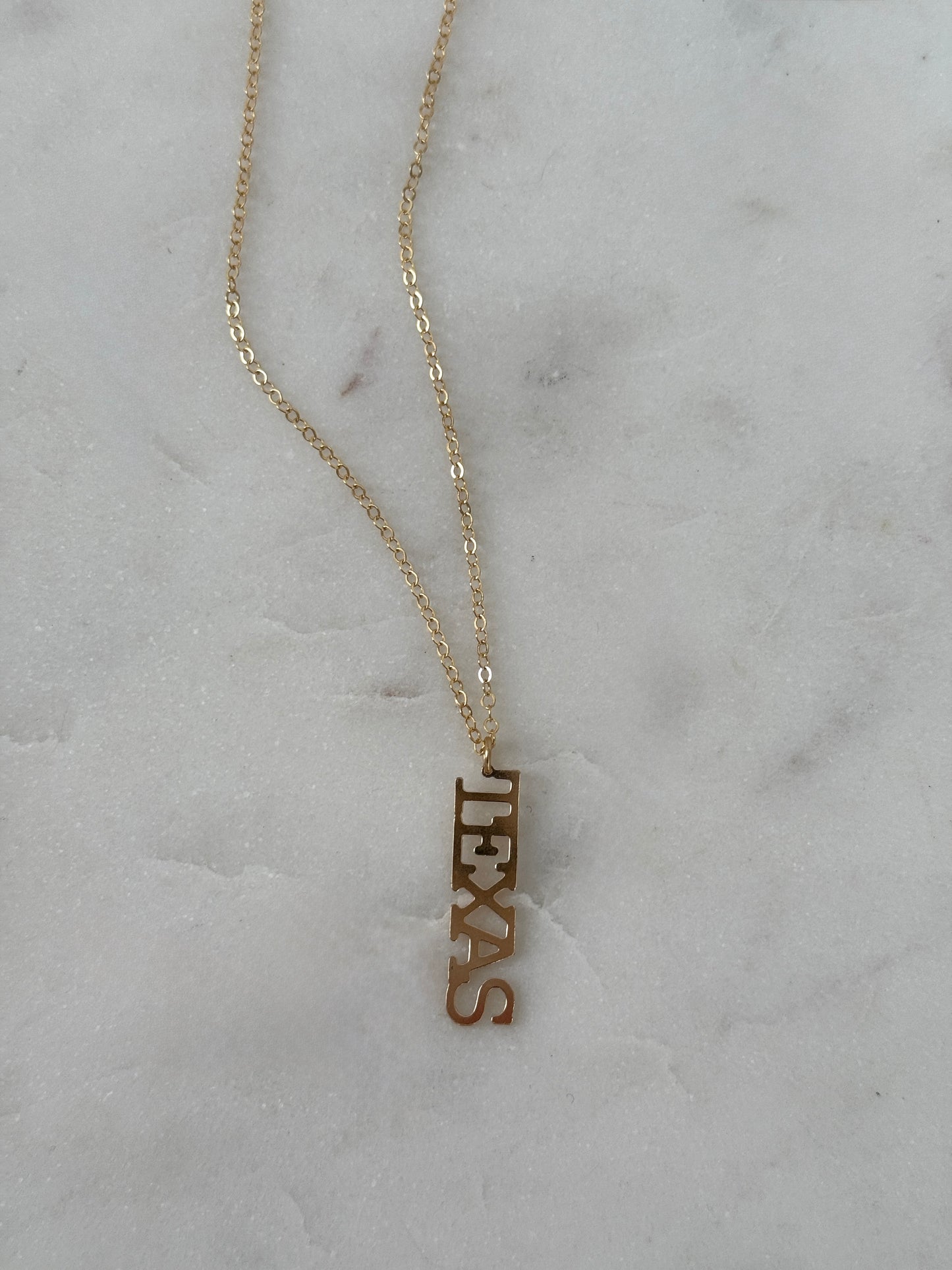 Personalized Vertical Nameplate Pendant Necklace