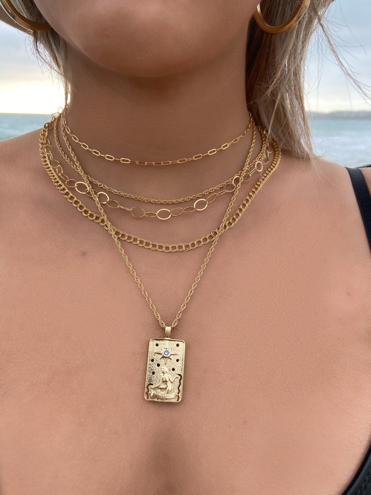Short Link & Flat Oval Chain Layered Necklace