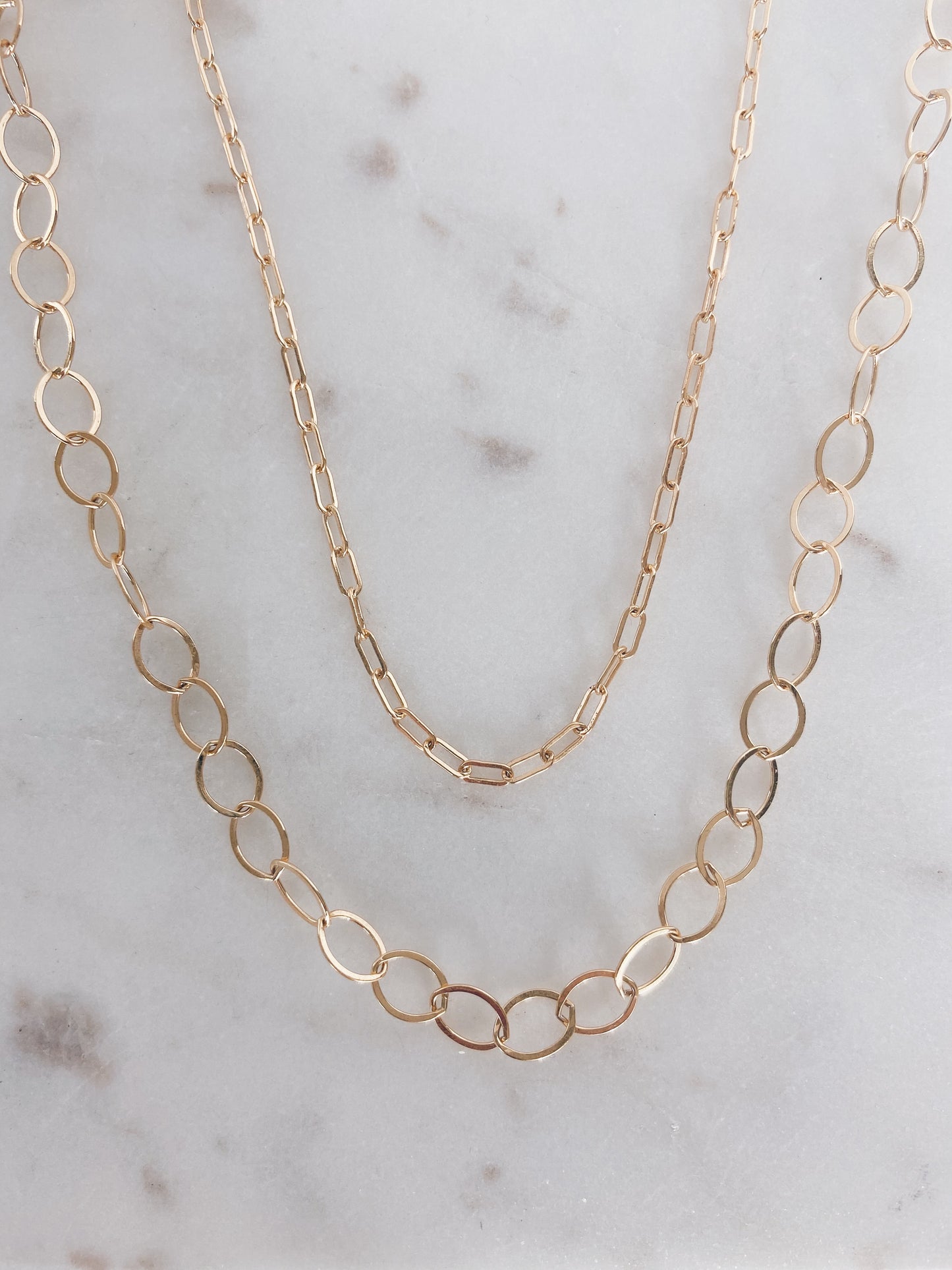 Short Link & Flat Oval Chain Layered Necklace