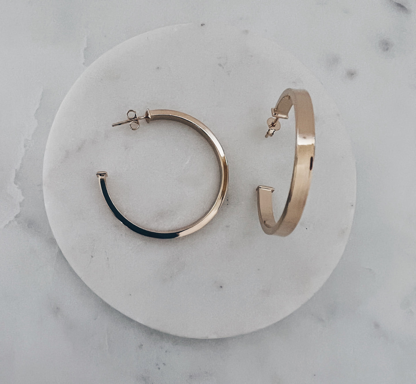 Shiny Gold Sleek Hoops