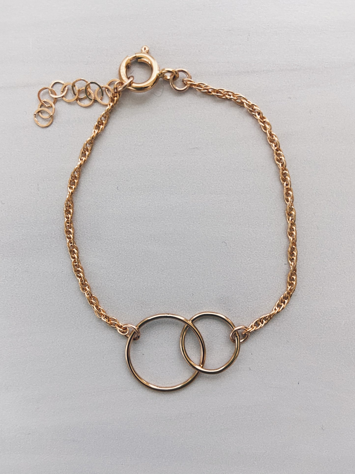 14k Gold Filled Connected Circles Bracelet